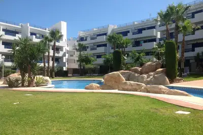 Image de Moderne 2 chambres avec salle de bains à Playa Flamenca, près de la plage
