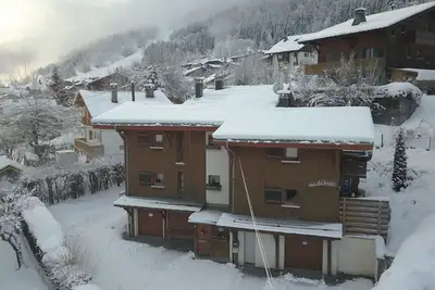 Image de Bel appartement avec terrasse et vue sur la montagne au coeur de la station
