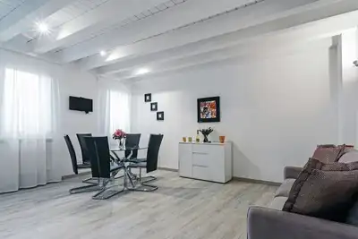 Image de ÉLÉGANT Et INDÉPENDANT Avec Ac, Wifi, Douche Hidro