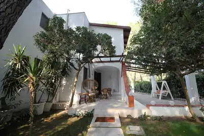 Image de Villa indépendante pour les familles à la recherche de grands espaces, de détente et de la mer!