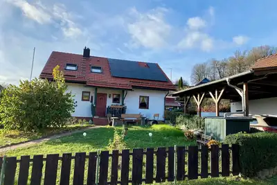 Image de Logement de vacances confortable avec vue sur la ForĂŞt de Thuringe