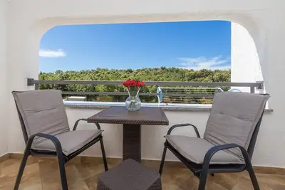 Image de Nouvel appartement accueillant avec terrasse pour les couples dans le romantique Vrsar,