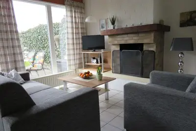 Maison de vacances familiale dans le parc 'De Kreek' pour 4 personnes. près de la plage, WiFi gratuit
