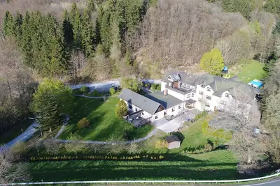 Image de Appartement au coeur du NĂĽrburgring, pour 6 (+2) personnes Ă Herschbroich