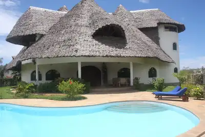 oneiric villa at the Indian Ocean with private pool and personal