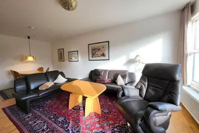 Image de Haus Seeland appartement 11, non-fumeur, wifi, terrasse exposée au sud, chaise de plage sur la plage (en saison)