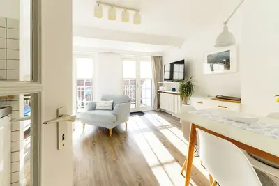 Image de Bel appartement adapté aux enfants à Westerland avec balcon et jardin