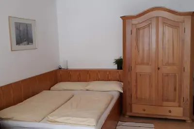 Image de Appartement non-fumeurs avec piscine et sauna, proche du centre