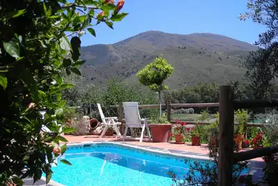 Image de Maison au calme avec piscine et vues à couper le souffle