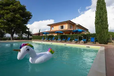 Image de Appartement en Toscane, en bord de mer avec A/C, espace extérieur privé, T-loft