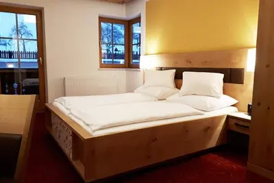 Image de Bâtiment principal Dr / 2 lits supplémentaires / Bb - Ponyhof, Feriendorf-Hotel-Pension