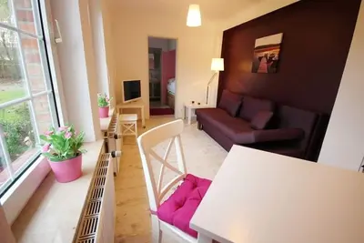 Image de Cox lumineux Ce pour 1-3 Pers, 35m², salon / chambre à coucher. , Cuisine équipée, salle de douche, Internet, jardin