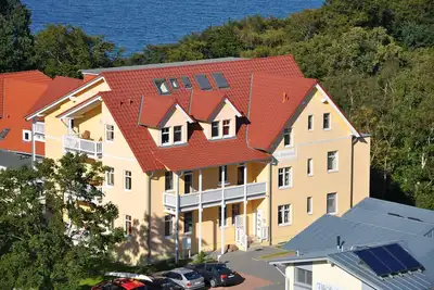 Image de Bel appartement ensoleillé, grande terrasse sur toit, vue sur mer, proche plage