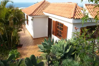 Image de Maison individuelle avec grand jardin et vue sur la mer Los LIanos à distance de marche
