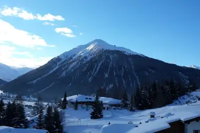 Image de Apartment with south facing terrace, ski-run directly to the slope possible