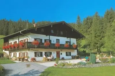 Image de Appartement de vacances Bischofswiesen pour 1 - 4 personnes avec 2 chambres à coucher - Appartement