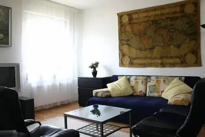 Image de Appartement neuf confortable avec parking souterrain et WiFi gratuit