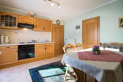 Image de Appartement avec 2 chambres \/ douche, Wc - Edhof