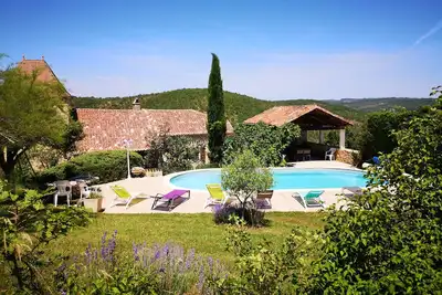 Image de Cahors maison vacances au grand calme Piscine Privee terrasse panoramique Spa
