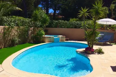 Image de ❤️ villa, piscine, jacuzzi chauffé, calme, 800m de la plage, 10mn de St Tropez.