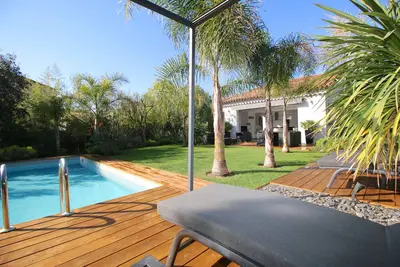 Image de Villa au calme, à 3km & 6min de Cannes Croisette, plages & Film Festival