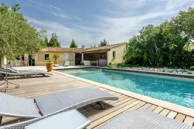 Image de Mas de l'Ilon piscine chauffée volet spa sauna 9 chambres climatisées 9 sdb wc