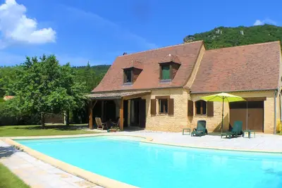 Image de Cottage Avec Jardin Clos & Grande Piscine Privee Au Coeur Du Perigord Noir