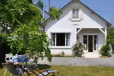 Image de Villa à 300m De La Plage Par Chemin PIÉTON Jardin Fleuri Clos PRÈS Commerces