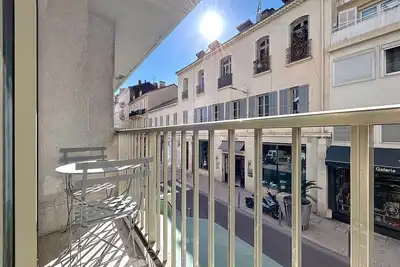 Image de Cannes : Moderne studio, balcon, dans le centre ville Ă 2 pas des plages