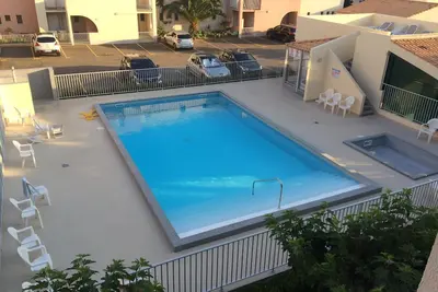 Image de Appartement 4-5 couchages - Plage Richelieu - piscine - proche tous commerces