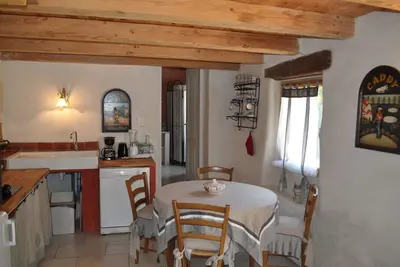 Image de \"Le Mazet\" Gîte dans maison de carractère du XVIIIème Jardin, piscine