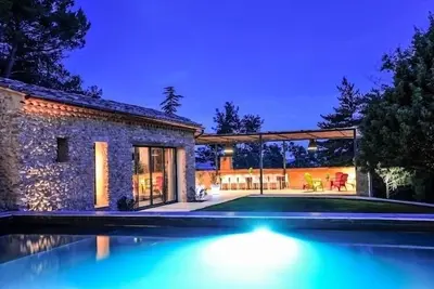 Image de Mas 5* Saint Quenin® 26 pers - Piscine chauffée - Jacuzzi -Sauna - Climatisation