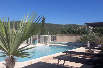 Image de Gite rural avec piscine chauffée et belles prestations à Saint Maurice d'Ibie