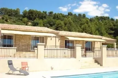 Image de Maison en pays d' Aix en Provence avec piscine