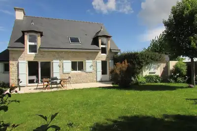 Image de A 5 min des plages, avec douche de jardin, idéal pour les familles