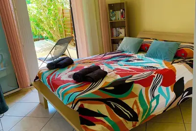 Image de Large 3 p with garden 1km from the beach. Ideal for families. / Wifi internet.