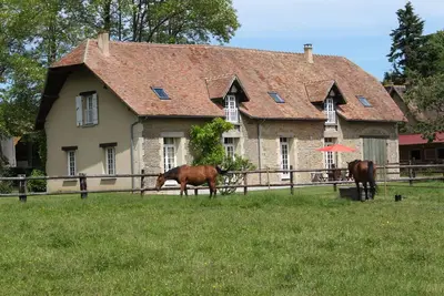 Image de au milieu des chevaux, superbe longère de caractère - 14 pers. - 7 chbres