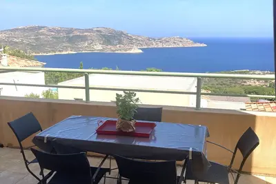 Image de appartement T2 au calme vue mer imprenable idéal 4 personnes