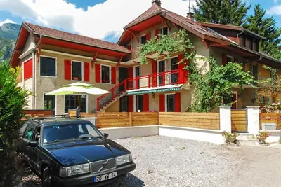 Image de Magnifique maison savoyarde au bord du lac d'Annecy à 2 minutes de la plage