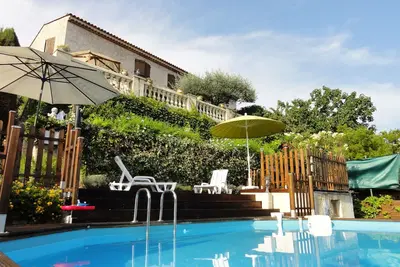 Image de Villa climatisée avec piscine privée et jardin, à 5 km de la mer