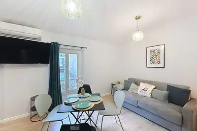Image de Cannes : Joli appartement avec 1 chambre en centre ville Ă 2 pas des plages