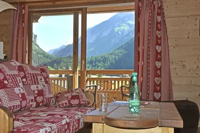 Image de Pralognan-la-Vanoise: chalet grand confort, au centre, au calme, belle vue!