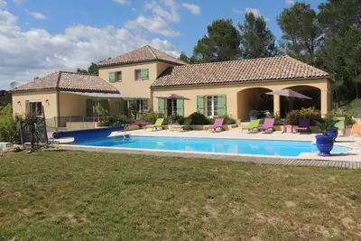 Image de Merveilleuse Villa 10 pers climatisée calme superbe vue  piscine chauffée Fibre