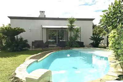Image de Villa Atrium avec Piscine, billard, sauna, balneo, clim
