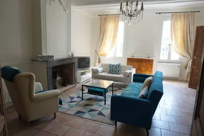 Image de Maison de famille et de copains près de Pézénas.