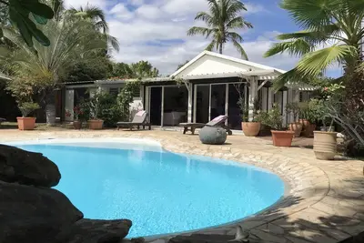 Image de Villa 'Jasmin' avec piscine à 80 mètres de la plage et lagon