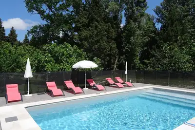 Image de Orange, gîte tout confort indépendant dans mas provençal, clim, wifi, piscine,