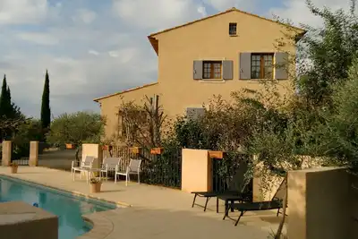 Image de Gîte avec piscine Les Vignes -