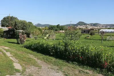 Image de T1bis 40m2 - Rdc d'une maison de charme, au calme à la campagne, 3km des plages