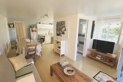 Image de Agréable 2p dans Villa avec Piscine proche Bord de Mer en Centre Ville